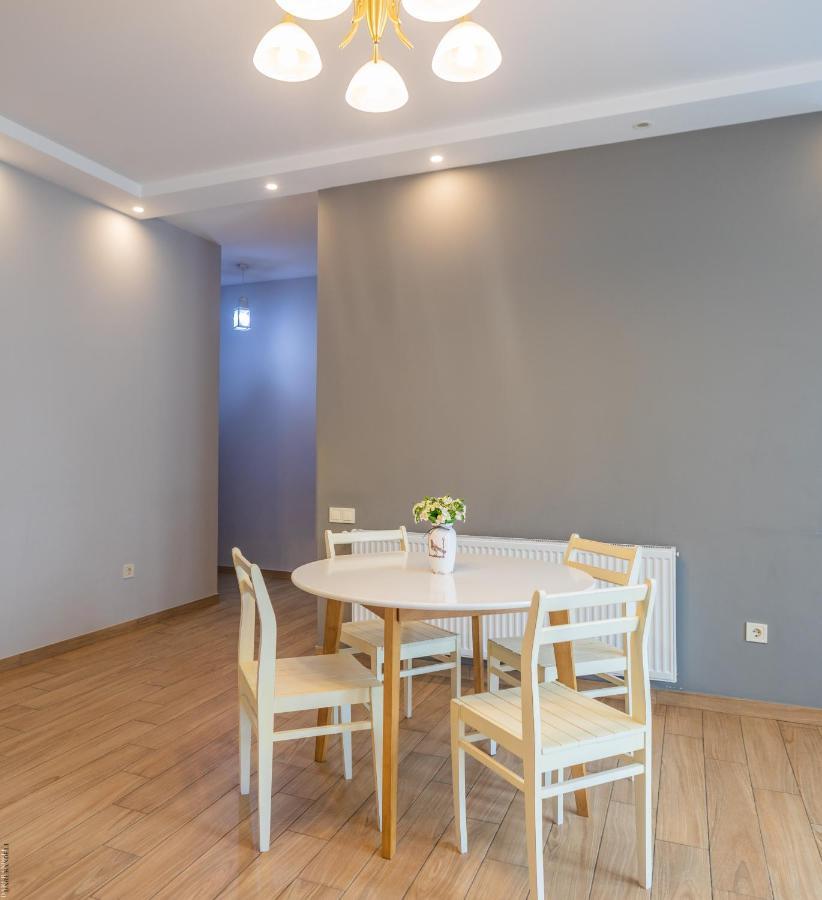 Apartment By The Sheraton Batumi Esterno foto